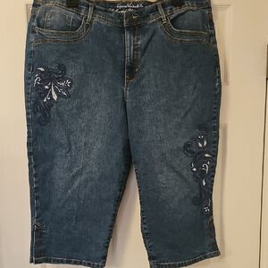 Gloria Vanderbilt Blue Cropped Ankle Jeans